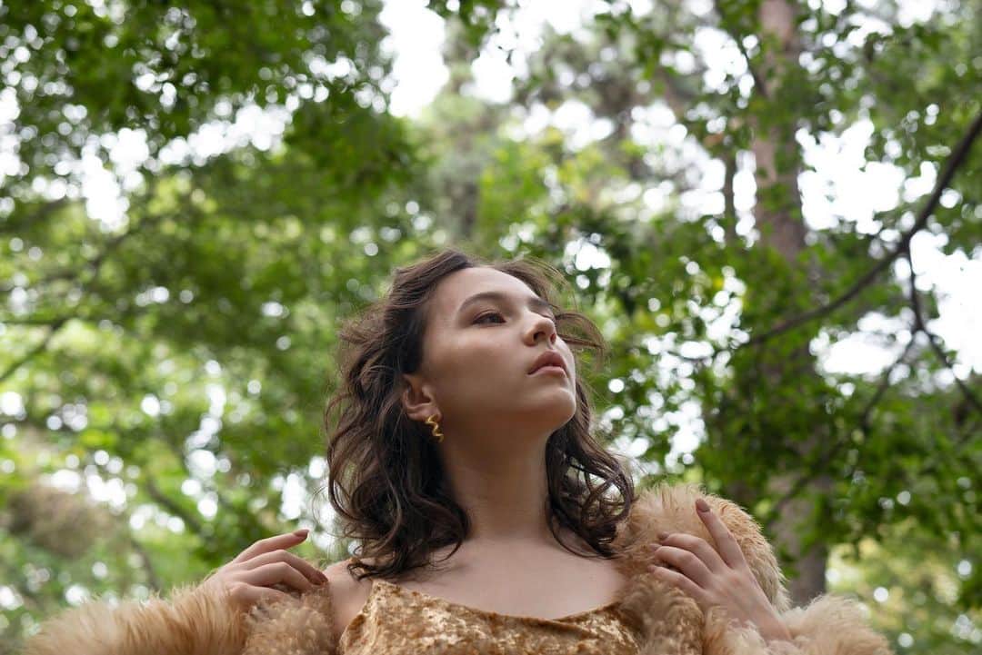 のインスタグラム：「LOAVE 2019 aw 🌳」