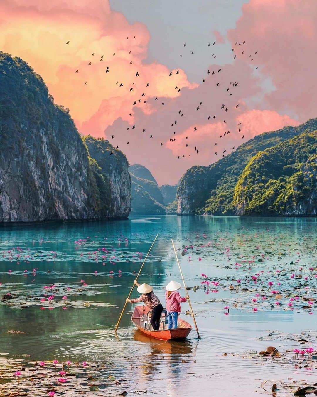 bestvacationsさんのインスタグラム写真 - (bestvacationsInstagram)「Tag who you’d explore with! Vietnam! Pick a fave 1-2-3-4-5-6-7? 📷 @smashpop @ali_olfat @merveceranphoto @vivernomundo @nois7 @mblockk #TravelAwesome . . . . #bestvacations #travel #travelcommunity #travelblog #travelblogger #travelphotography #nature #adventure #earth #vacation #vacations #paradise #honeymoon #wedding #destinationwedding #engagement #engaged #anniversary #naturephotography #landscapephotography #vietnam #halongbay #drone #dronephotography #beach #asia #earthpix #dji #amazing」10月3日 20時01分 - bestvacations