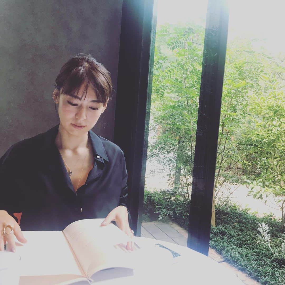 小泉里子さんのインスタグラム写真 - (小泉里子Instagram)「表参道に新しくできたレストランGENTLE  #gentle #glutenfree  メニューはどれも美味しくってグルテンフリーですってよ〜。 夜も素敵そう。 また行きます♡」10月3日 13時59分 - satokokoizum1