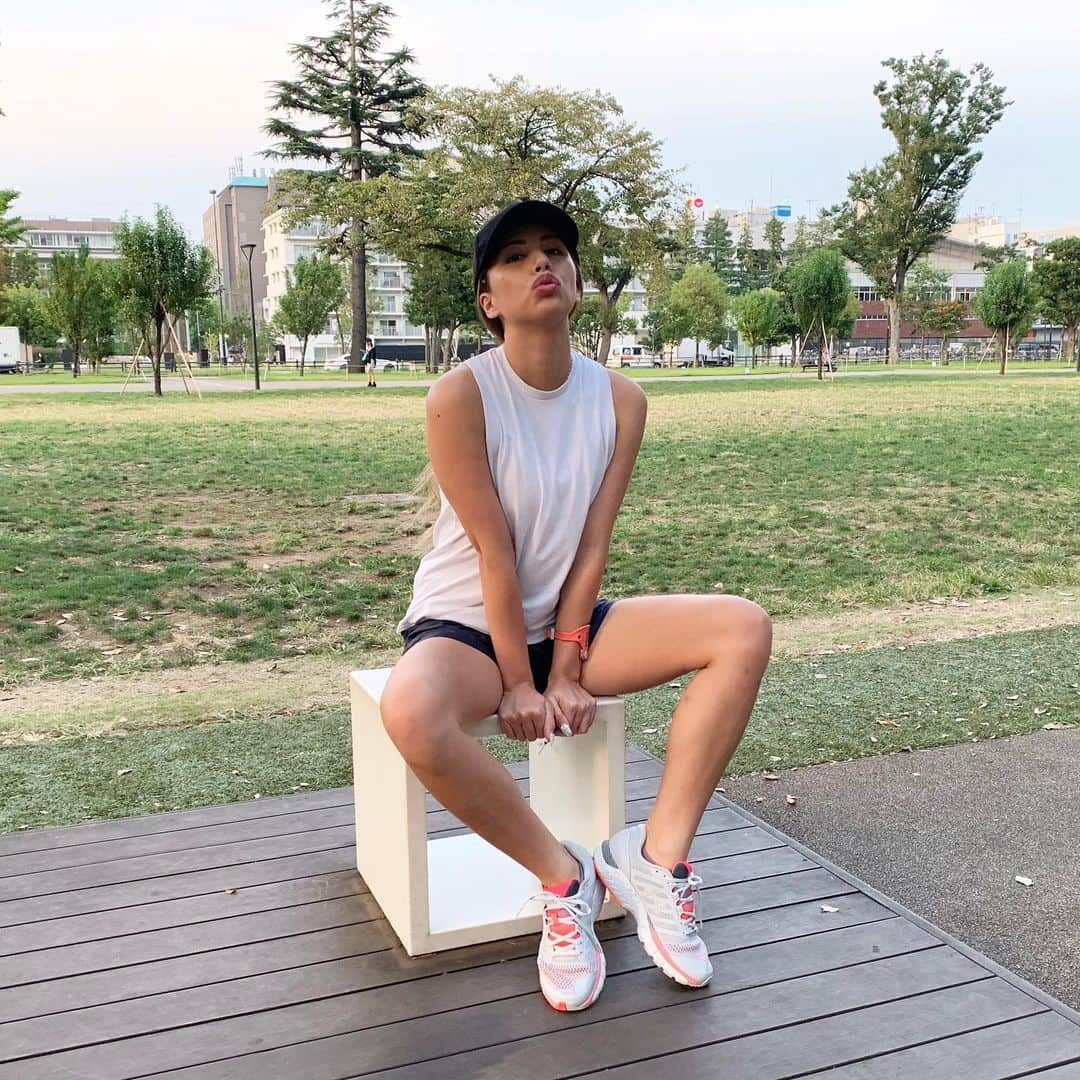 チャベス愛さんのインスタグラム写真 - (チャベス愛Instagram)「. 昨日は @tokyogirlsrun  TGR👟メンバーの 坪井ちゃん @misato1030  と ランニングしてきたよ〜❤️ 楽しかった！！！！ フルマラソンがんばろね⭐️ #TGR #tokyogirlsrun #beachme #slenda #相模屋 #underarmour #ランニング女子」10月3日 14時23分 - ai_officialx