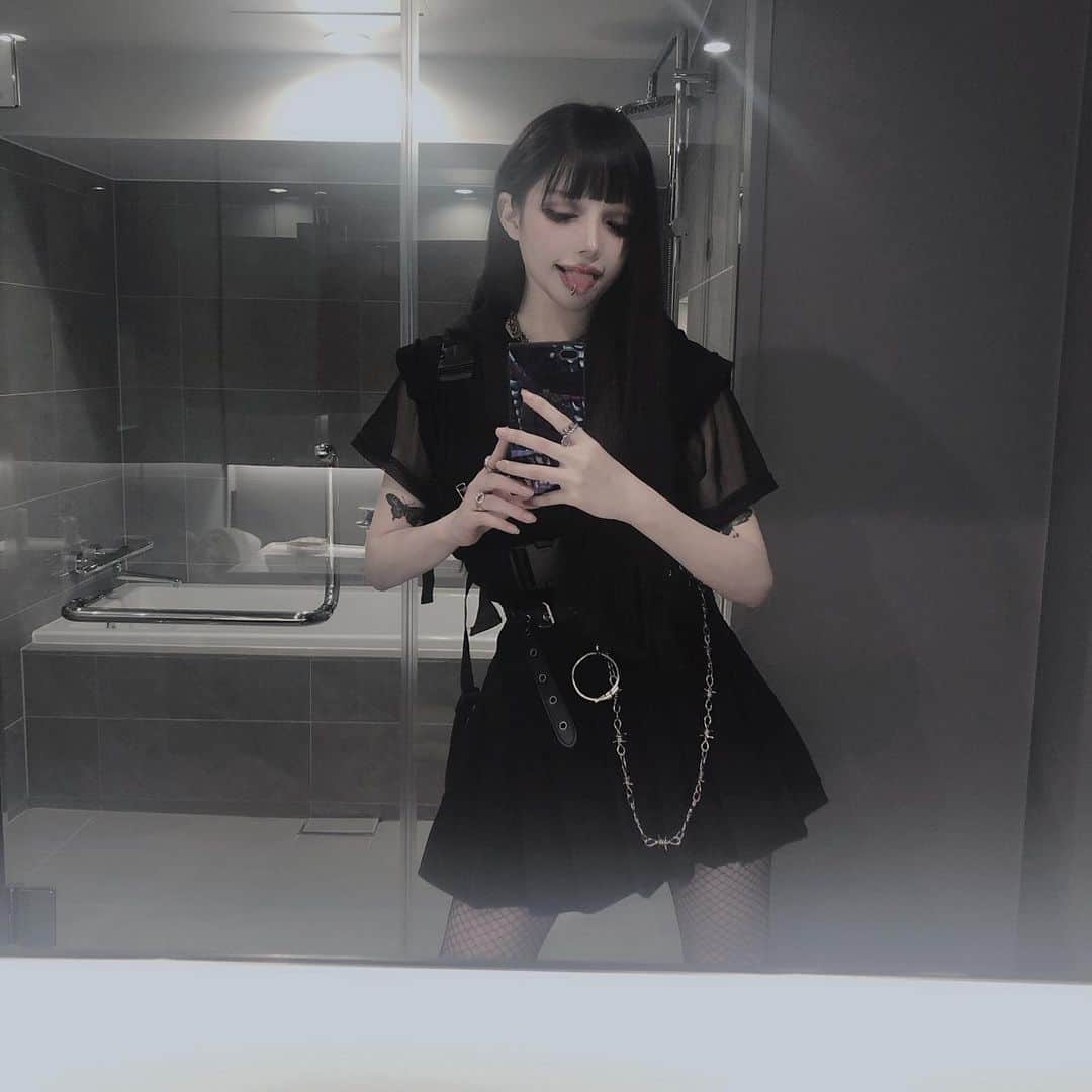 chiiiiiのインスタグラム：「👅💦」