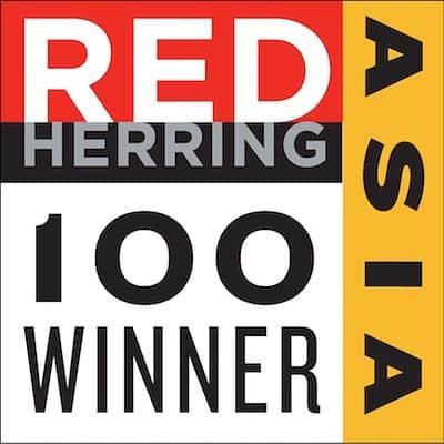 久積篤史さんのインスタグラム写真 - (久積篤史Instagram)「【ご報告】 Red Herring Asia Top 100 2019を受賞しましたっ😭 ⁡ Red Herringは、.comバブル時代に米国で誕生した元祖テクノロジーメディア。TechCrunchが誕生するきっかけになったほどの偉大なメディアで、昨年でいえば日本から 「C CHANNEL」が選ばれ、過去には「BUYMA」 「ビズリーチ」「アライドアーキテクツ」「CyberZ」「マイクロアド」などの上場企業も選ばれています。 ⁡ 仮想通貨関連企業としては、日本人初の快挙でしょう👍👍 ⁡ 「Red Herring」とは Red Herring社（本社：米国カリフォルニア州 会長兼発行人：Alex Vieux）は、投資家や経営者、技術者において権威ある雑誌・オンラインニュースを提供、経済全体を変化させる可能性のある技術トレンドや最新情報を随時紹介し、世界の技術革新に影響を与えています。同社が毎年主催する『Red Herring Asia Top 100 Award』は画期的な仕組みやテクノロジーをもち、世界を牽引し得る革新的な有望企業上位100社に贈られる名誉ある賞です。過去には、Google、Yahoo、Salesforce. com、Facebook、YouTube、eBay、twitterなども受賞しており、現在ではベンチャー企業の権威ある登竜門的な位置付けとなっています。 ⁡ ⁡ Red Herring Asia Top 100 Award、今年の受賞式はタイバンコクのシャングリラホテルにて開催されます。 https://www.redherring.com/events/top-100/ ⁡ ⁡ 思い返せば2015年、葛藤がありました。白石麻衣さんが主演女優として出演した 映画 闇金ウシジマくんの題材にボクらのストーリーが抜擢され描写されたのですが、これを映画館で客観的な視点に立ち、自分がやってきたことは、このようなイメージで社会からはみられていたんだろうと直視したことをキッカケに、また己の力の無さを痛感し、2012年から提唱していたインフルエンサー関連事業を本格的に起ち上げようと一人決意。 ⁡ ⁡ ネオヒルズ族の中にも、 本物のIT起業家がいたんだってことを証明したい。 ⁡ ⁡ 世の中に認めてもらいたい、自分の場合、今から日本で認められるには世界から認められる必要がある、という一心で走り続けてきました。 ⁡ ⁡ 決してお金が目的というわけではなくて、恋愛も後回しにしてきましたし、友とよべる多くの仲間たちも無くしてはしまいましたが、ずっと俺が手に入れたかったのは、正にこういった名誉でした。 本当に嬉しい。  心底幸せです。 ⁡ ⁡ しかし、これで終わりというわけではありません。公に掲げたミッションを必ず果たすこと。やり抜くこと。 ⁡ みててください。俺は必ずやりますから ⁡ ⁡ Thanks to the parents who gave birth to me.  We received the top 100 companies in Asia! ⁡ I ’m so happy!  Thank you so much.  ⁡ Founder of PATRON and RON  ⁡ ATSUSHI HISATSUMI  #Redherring #Redherring100 #Award #Asia100 #startup  #PATRON #RON #RONCOIN #cryptocurrency #japanesestartup #JAPAN #仮想通貨　#bitcoin ⁡ ────── ───  過去の受賞 ⁡ “Award  Red Herring Asia Top 100  2019 "Asis Top 100"  受賞 NewYork Venture Summit  2018 "Top Innovator 50 "  選出 Visa Everywhere Initiative Japan  2018 "Innovator Solution "  選出 ⁡ *World wide Ranking Forbes : “Top 10 New Blockchain Companies To Watch For In 2018 http://www.forbes.com/sites/andrewrossow/2018/07/10/top-10-new-blockchain-companies-to-watch-for-in-2018/ Zoo, Microsoft News :” The 10 Most Successful Blockchain Technology Companies In The World, https://zuuonline.sg/business/the-10-most-successful-blockchain-technology-companies-in-the-world/ ⁡ 他　コメント欄参照」10月3日 16時07分 - hisatsumi