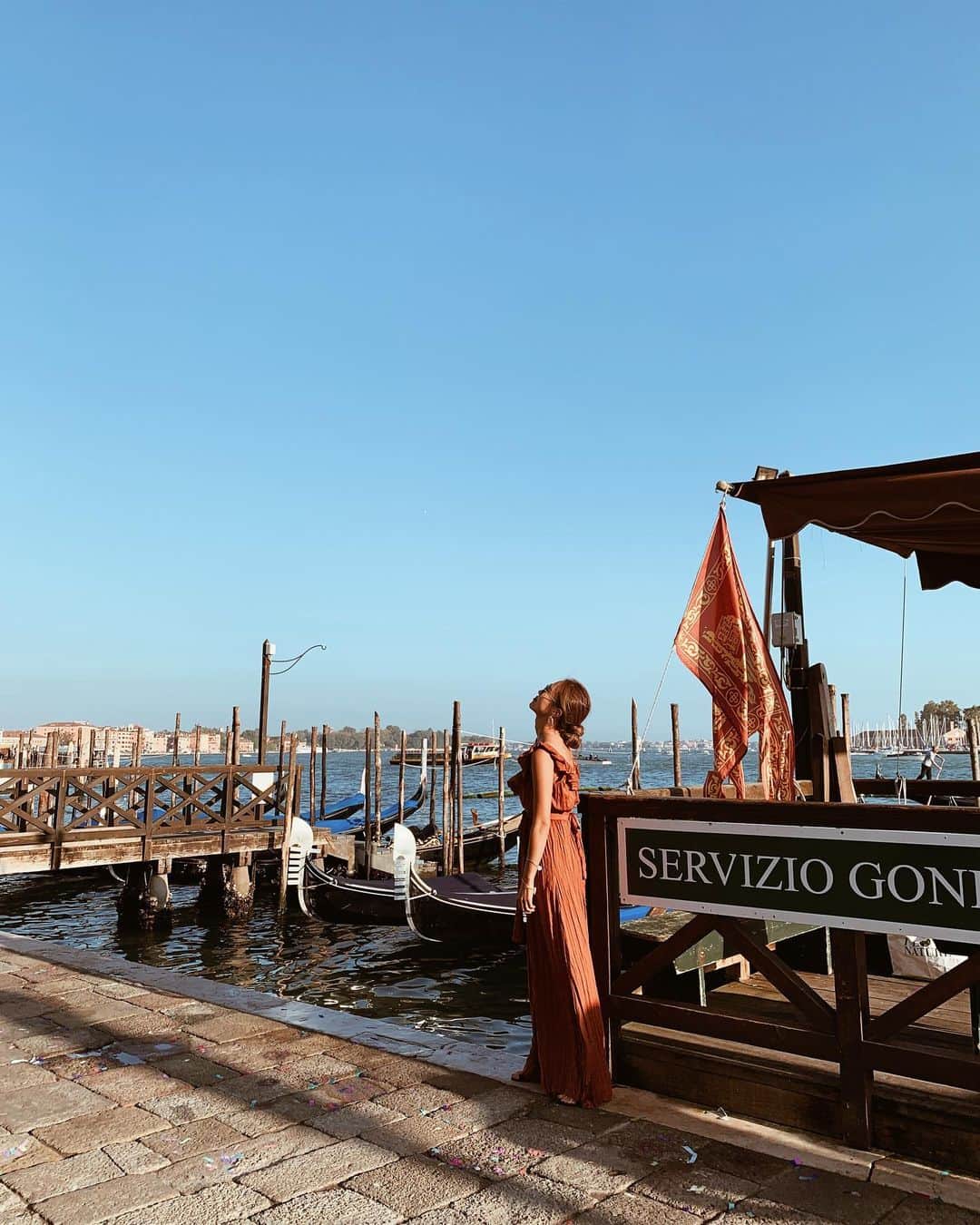 廣田奈々さんのインスタグラム写真 - (廣田奈々Instagram)「📍Venezia 街が絵に描いたように素敵✨ #Italia #Venezia #trip #Roadtrip」10月3日 16時35分 - nana_hirota