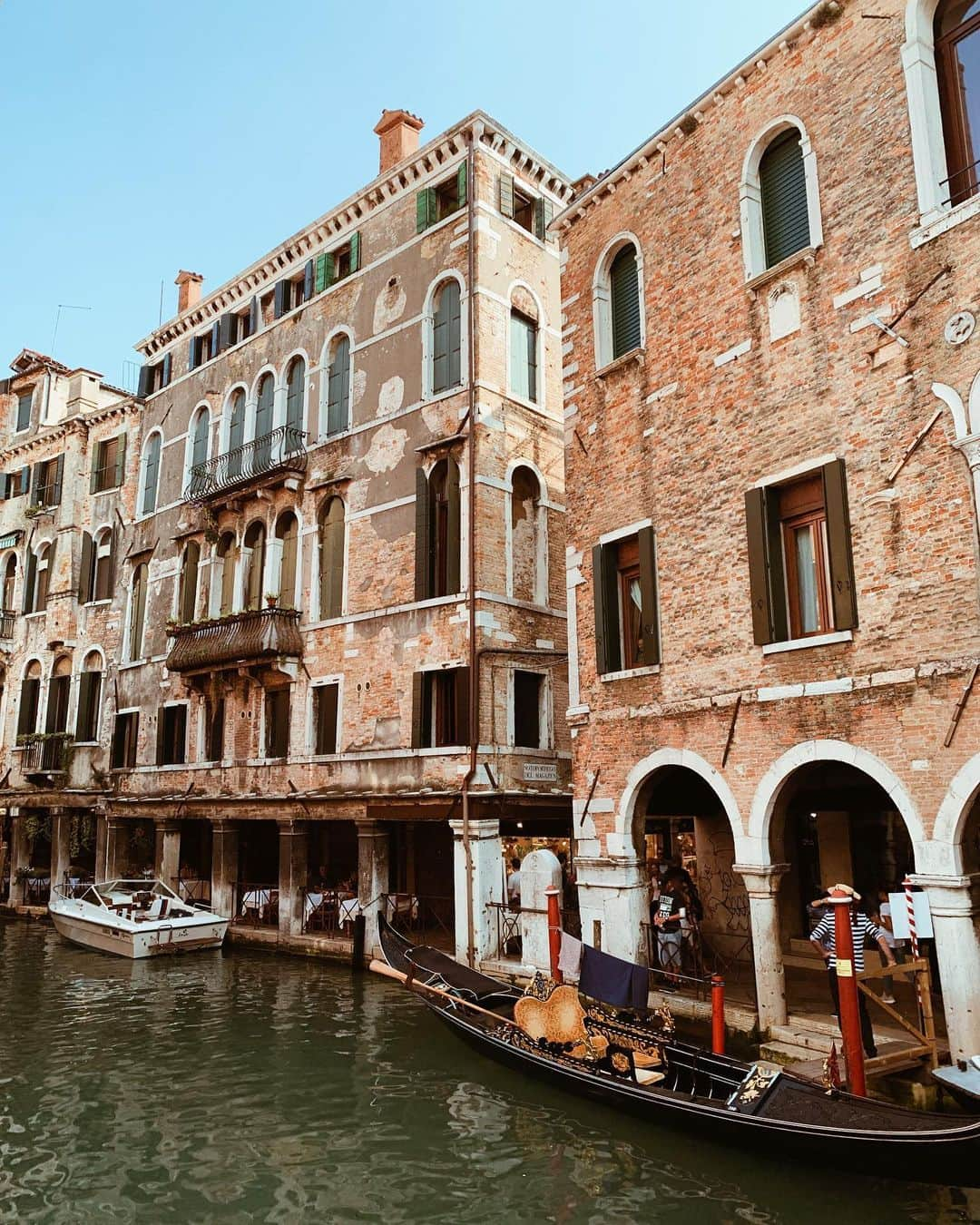 廣田奈々さんのインスタグラム写真 - (廣田奈々Instagram)「📍Venezia 街が絵に描いたように素敵✨ #Italia #Venezia #trip #Roadtrip」10月3日 16時35分 - nana_hirota