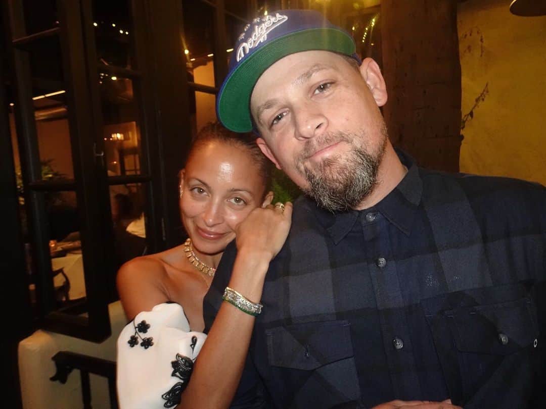 ジョエル・マッデンのインスタグラム：「Young at ❤️」