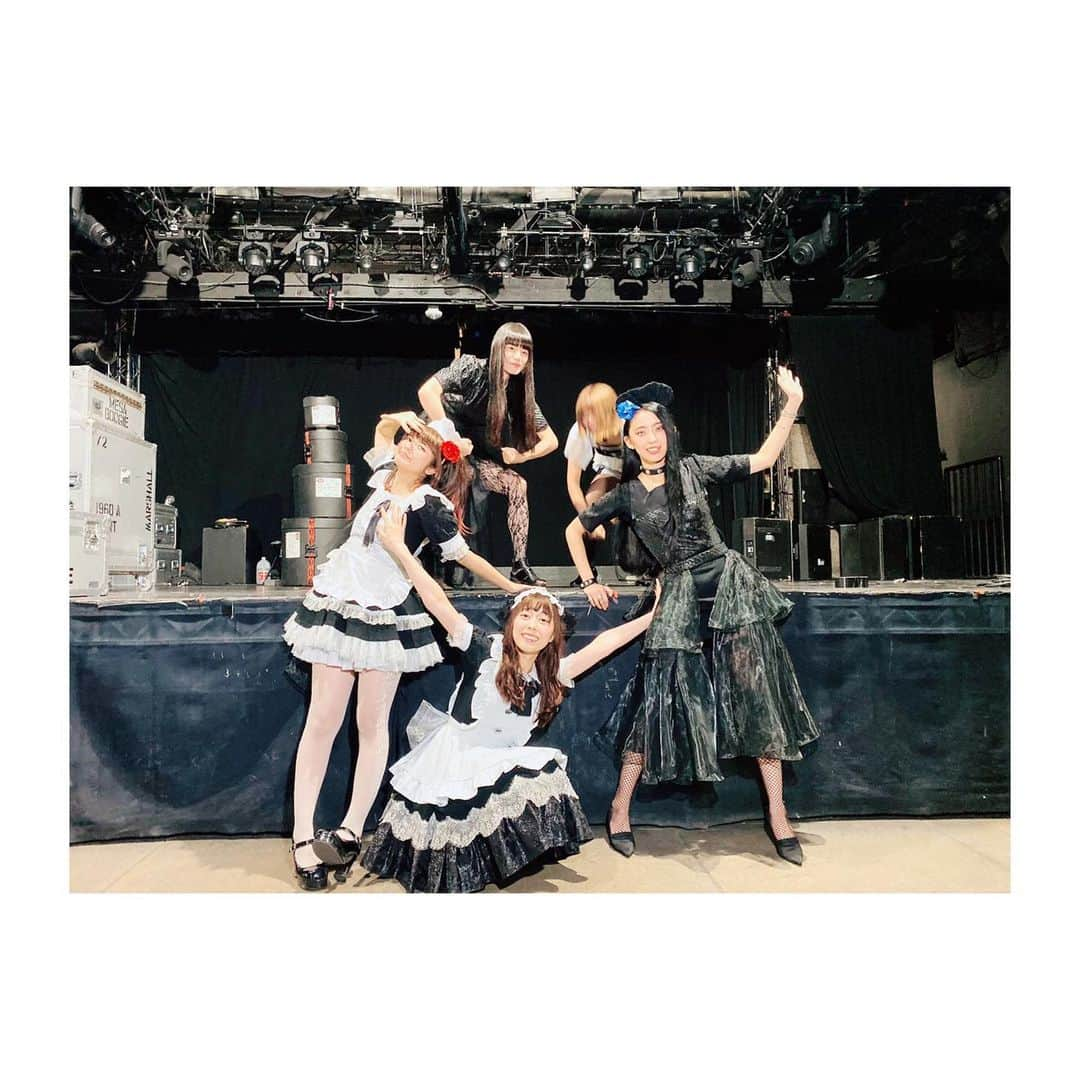 廣瀬茜さんのインスタグラム写真 - (廣瀬茜Instagram)「2019.10.1 BAND-MAID WORLD DOMINATION TOUR 2019【激動】~gekidou~ ECHOPLEX@ Los Angeles . US TOUR finished🇺🇸✨ . Thank you for spending so many great moments with!!!!! . We should meet again👋♪ . #bandmaid #worldtour #gekidou」10月3日 17時22分 - akane_bandmaid