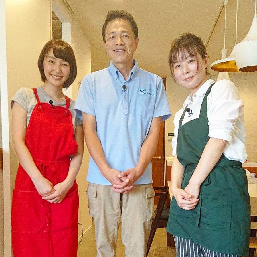 橋本真衣のインスタグラム：「. 本日は#中掃除 ロケ✨ おそうじの達人に おそうじを教わりましたよ☺️ コツを聞いたらすごく簡単にできたりして..🤗 このやる気が続いてるうちに 家でもがんばる😂❤ . . #ももち浜ストア#中掃除ってご存じですか？#10月9日放送予定」