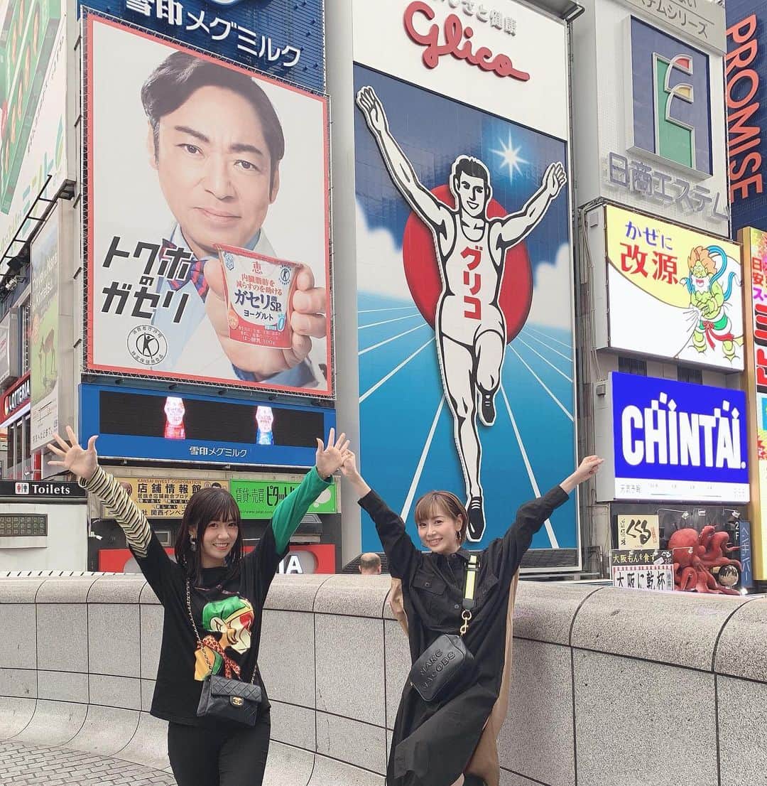 夏奈子さんのインスタグラム写真 - (夏奈子Instagram)「大阪の思い出❤️ ナチュラルハイスクール出演させて頂きました＾＾ 校長先生の102君！3度も、まうかなをありがとうございます😊共演者の皆さん、ファンのみなさんが暖かくて毎回とても楽しいです(^^)相方と大阪満喫できてまた楽しい思い出が増えました！ライブも ファンミもありがとう😊❤️ また大阪いきたーい(^ ^) #ナチュスク #live #大阪 #グリコ #道頓堀 #お好み焼き #たこ焼き #思い出が増えました #ありがとう」10月3日 18時36分 - chankana0609