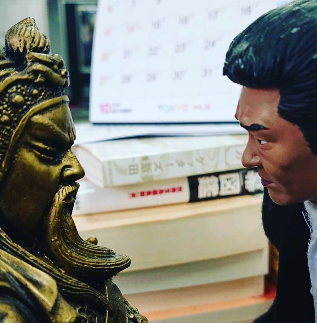 小沢仁志さんのインスタグラム写真 - (小沢仁志Instagram)「三国志の武神・関羽 その武神と睨みあってみた❗️ 二ヶ月勝敗つかず このまま❗️笑」10月4日 6時38分 - ozawa_hitoshi