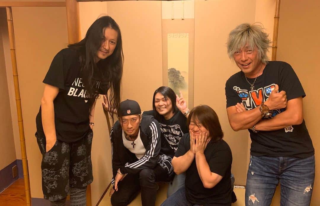 Ju-kenのインスタグラム：「Vocal summit 打ち上げを、今！(^^) ミュージシャンが集まると、まぁ色んな現場の裏話が出る出る🗾  来年もお楽しみに♫  #vocalsummit」