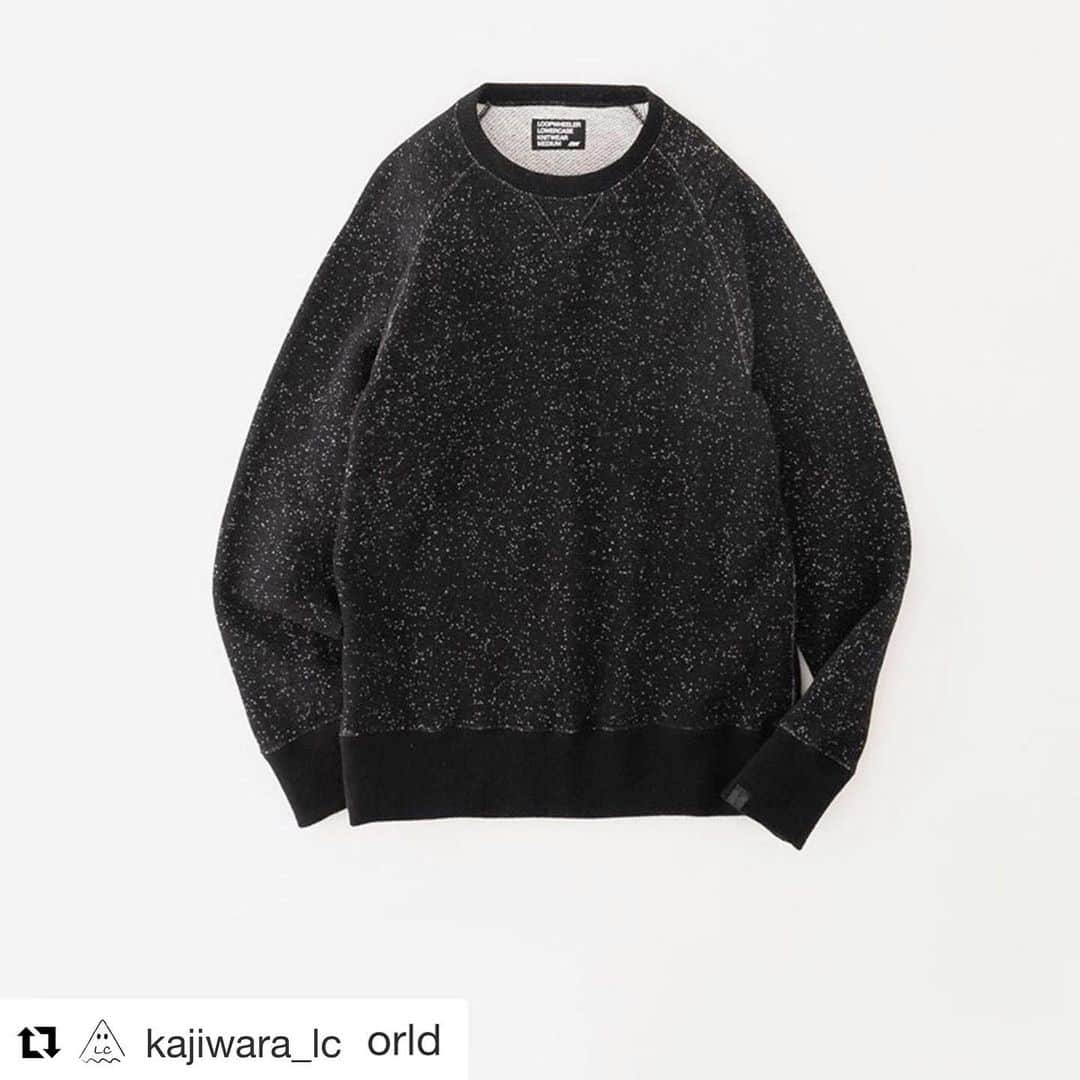 ループウィラーさんのインスタグラム写真 - (ループウィラーInstagram)「#Repost @kajiwara_lc with @get_repost ・・・ WOOLWHEELER👀 よろしくお願いします。 . . 黒ゴマシオ新しい！＼(^o^)／ #Repost @muraken_world with @get_repost ・・・ 「LOOPWHEELER×LOWERCASE 」 から新たな逸品、通称「WOOLWHEELER」が登場。 ブラックベースの2色。 先日発売した「LOWERCASE×Gramicci」とも相性抜群。  個人的にはゴマシオがツボ。  明日昼頃から予約開始します。 #loopwheeler  #lowercase  #urbs  #ur_buyersselect #loopwheelerforlowercase #ループウィラー  #woolwheeler #ウールウィラー」10月3日 22時06分 - loopwheelerss