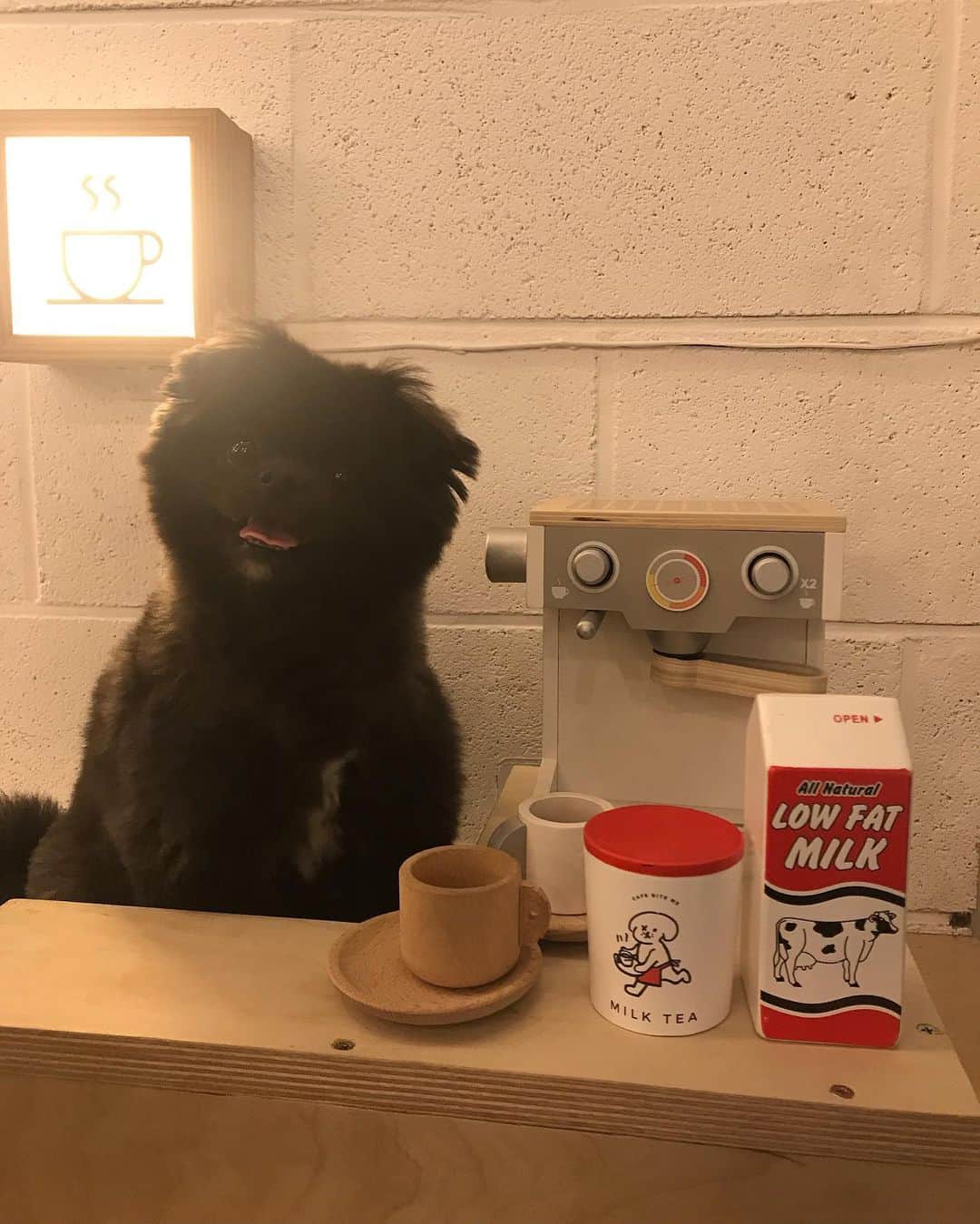 のインスタグラム：「주문하신 아이스 아메리카노 나왔습니다.☕️」