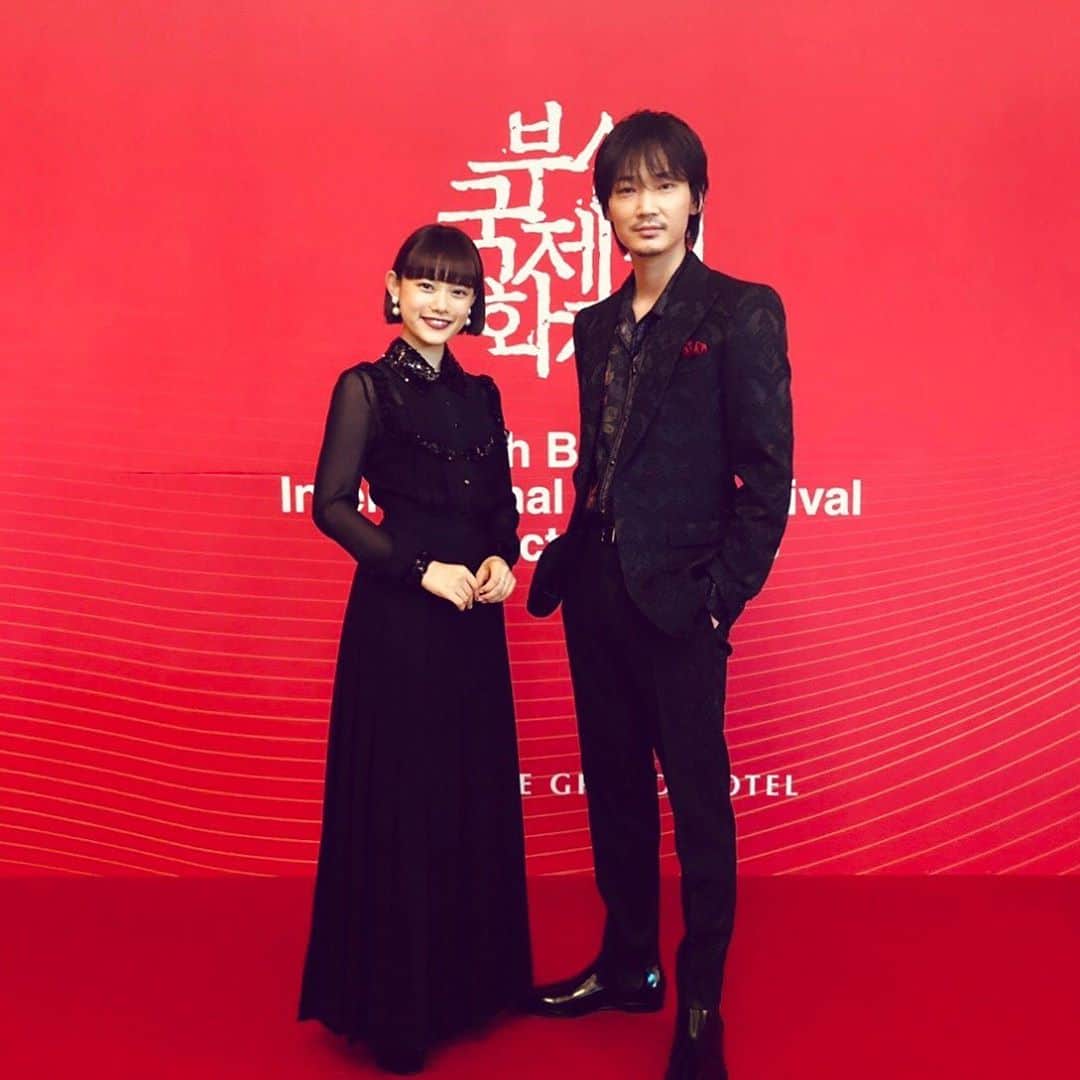 杉咲花のインスタグラム：「釜山国際映画祭に参加しておりました。 どうかたくさんの方のもとへ、映画が届きますように。 #楽園」