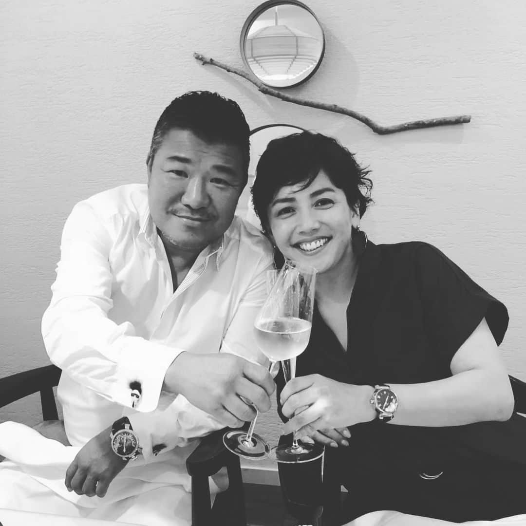 元ちとせさんのインスタグラム写真 - (元ちとせInstagram)「とある日の出来事。 世界チャンピョンを育てた父とデート❤️ 腹筋割れるほど笑わせてくれる🤣し、いい意味で期待を裏切る紳士！ #亀田史郎 さん #面白すぎる #３１５０」10月3日 23時44分 - hajimechitose.official