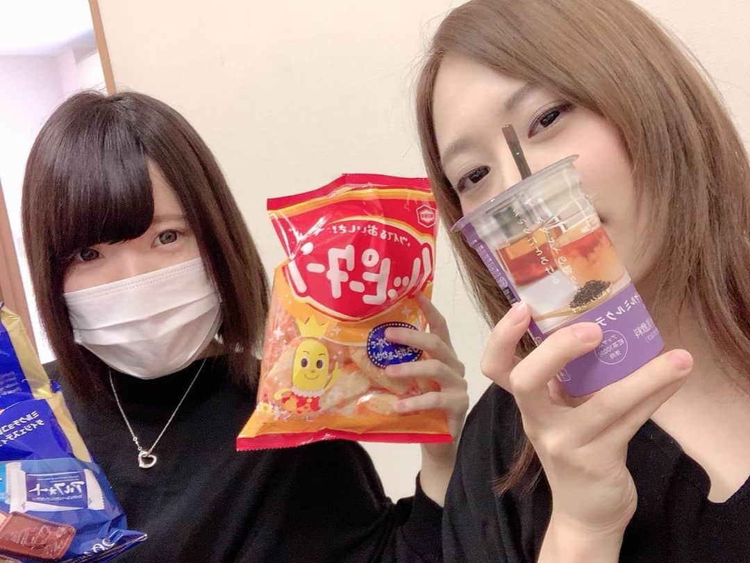 原田ありささんのインスタグラム写真 - (原田ありさInstagram)「そういえば、先月の群馬レコーディング  #あれっ？ #食べ物の写真多くない？  #え？ #食べてしかいなくない？ #いえいえまさか #そんなことはありません #井手さんにお世話になりっぱなし #井手さんとの出会いは人生の財産 #彼のような人間を目指して日々過ごしたい #10月もう1日やります #またお世話になります #スリッパが可愛い #レコーディング #ピアノ #連弾 #piano #pianoduo #CD出すよ」10月4日 0時03分 - arisaharadapf