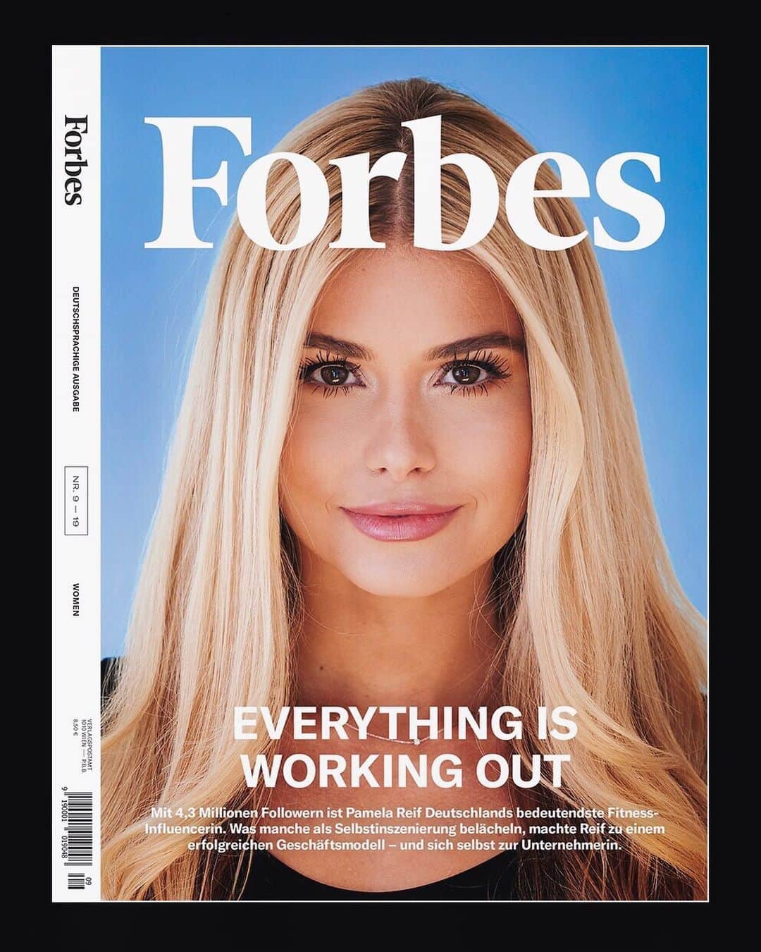 パメラ・ライフさんのインスタグラム写真 - (パメラ・ライフInstagram)「well .. I’m on the FORBES Magazine!!! What an HONOR! 😫🙏🏼 magazine now available / anzeige . .  Thank you so much Forbes for talking about women running their own business and choosing me as the cover story. I am super grateful . . . 🇬🇧 Title says: “EVERYTHING IS WORKING OUT. Pamela Reif is with 4.3 M Followers Germany’s most important Fitness influencer. Some people laugh at it, but Reif turned it into a successful business - and herself into an entrepreneur.” . . 🇩🇪 🇦🇹 🇨🇭 Das Magazin kann man in der Schweiz & Österreich in Zeitschriftenläden kaufen, in Deutschland kann man es über der Shop “www.abo.forbes.at” online bestellen (natürlich auch ohne Abo) 😊  @forbesdach #forbeswomen #forbesdach」10月4日 1時24分 - pamela_rf