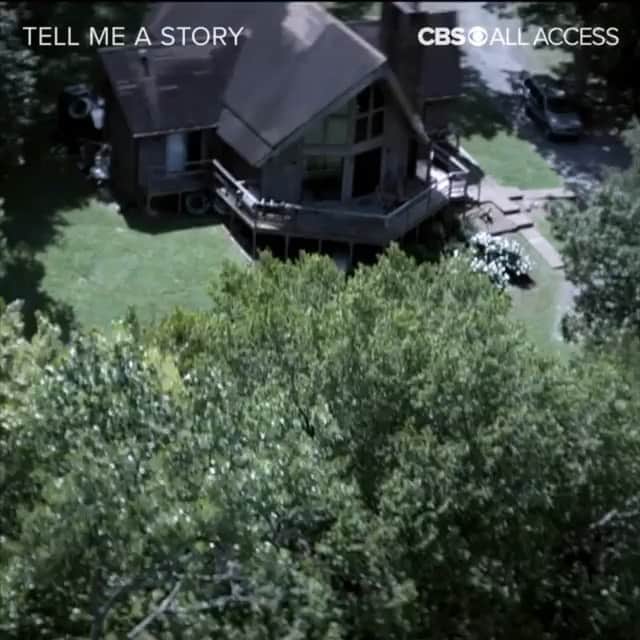 オデット・アナブルのインスタグラム：「TELL ME A STORY. Season 2. 12.5.19 🌹@cbsallaccess」