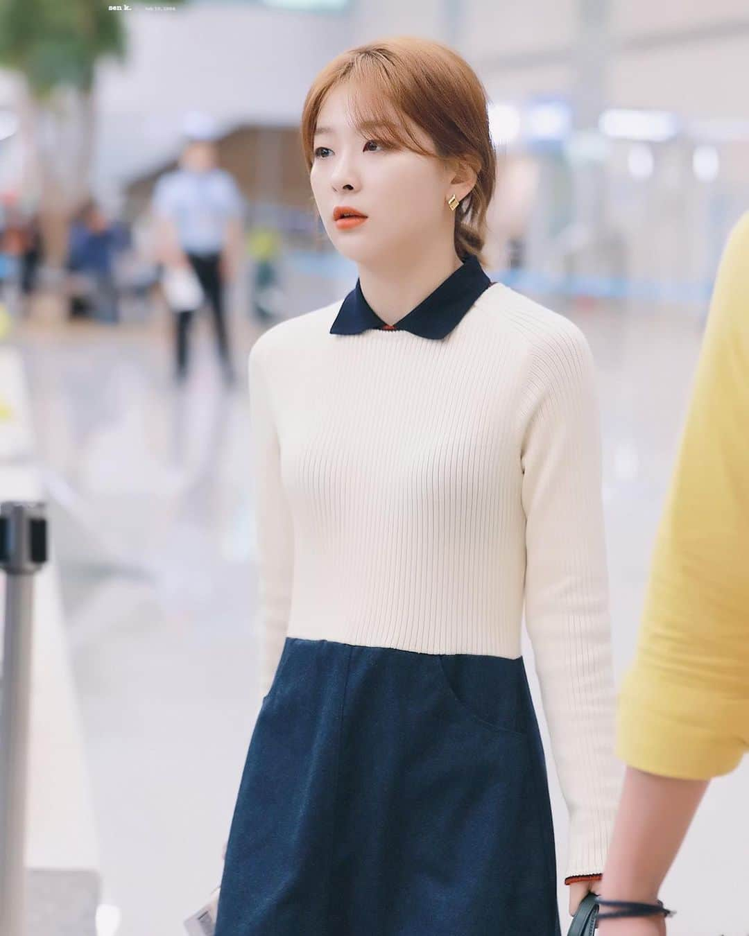 スルギさんのインスタグラム写真 - (スルギInstagram)「190922 SEULGI - Incheon Airport ✈️ #REDVELVET #레드벨벳 #SEULGI #슬기 #🐻」10月4日 7時54分 - kristiandawal29