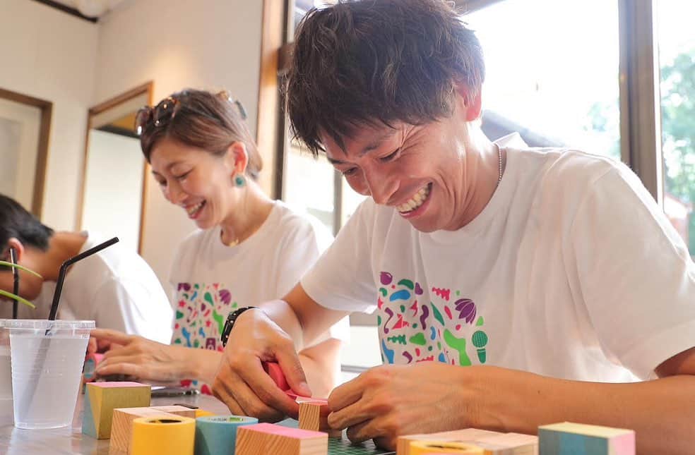 JTさんのインスタグラム写真 - (JTInstagram)「. ＜3年ぶりに福島へ！ RockCorps 2019 セレブレーション🎊＞ - #音楽 と #ボランティア が融合した社会貢献プログラム「 #RockCorps （ロックコープス） supported by JT」。フィナーレを飾る、プレミアムライブイベント“セレブレーション”が9月7日（土）、福島県で開催されました🎶🙌🎶 - 当日、セレブレーション前に行われたボランティアには、#DAPUMP #erica #山猿 らがサプライズで登場！ 参加者のみなさんと一緒に、間伐材を使ったおもちゃ作りなどを行いました👀！ - そして、一体感に包まれたライブは今年も大盛り上がり！ ボランティアでともに汗を流した人々が一緒になって楽しむからこそ、より一層心に残る、かけがえのないひとときとなりました✨ - これからもJTはみなさんの心彩る大切なひとときをお伝えしていきます♬ - #ひとのときを想う #JT - #RockCorpsJapan #ロックコープス #福島 #復興 #社会貢献 #ひととき」10月4日 12時00分 - jt_official.jp