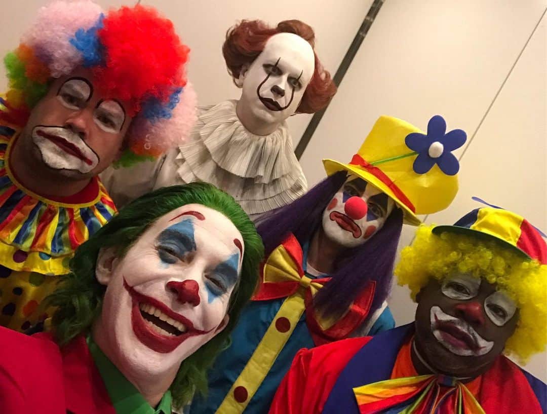 セス・グリーンさんのインスタグラム写真 - (セス・グリーンInstagram)「Look at this bunch of clowns.  Things get rowdy tonight on @latelateshow with @j_corden」10月4日 12時53分 - sethgreen