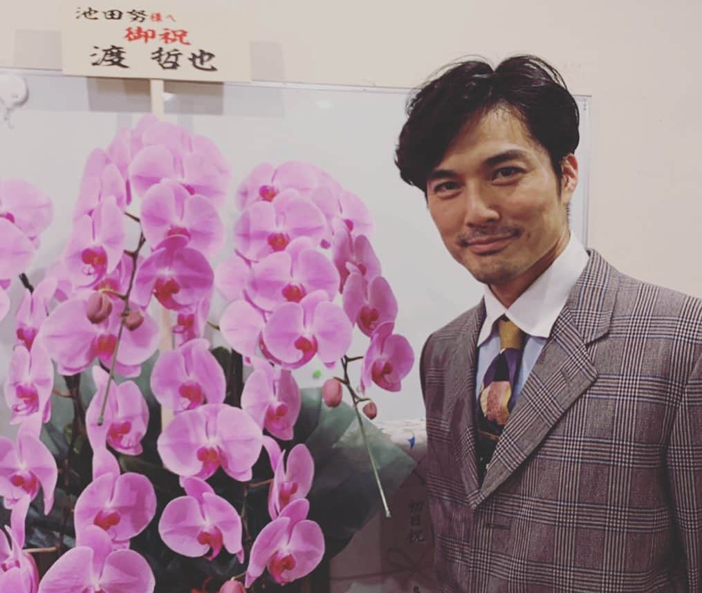 池田努さんのインスタグラム写真 - (池田努Instagram)「『受取人不明』 ついに初日の幕が上がりました！  ご来場下さったお客様ありがとうございました。 僕は次は6日に出演いたします。 ぜひ劇場にお越しください😃」10月4日 13時36分 - ikedatsutomu17