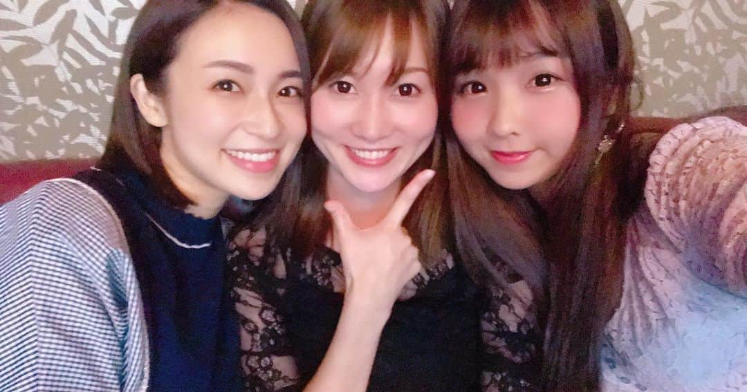 岩村捺未さんのインスタグラム写真 - (岩村捺未Instagram)「. 大好きな大好きな友達たち🤝😘. . この日も朝までのんだね🍜❤️. ひとりひとりキャラ濃すぎて 本当面白い人たち🤣 . #カラオケ #パセラ #親友たち」10月4日 13時55分 - iwamuranachu