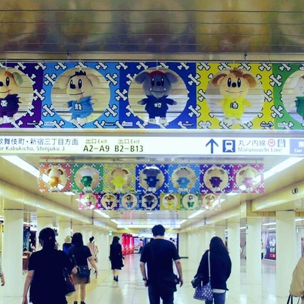田中秀幸のインスタグラム：「ジェネ犬新宿メトロジャック明日まで。#ジェネ犬 #ジェネレーションズ ＃ジェネ高」
