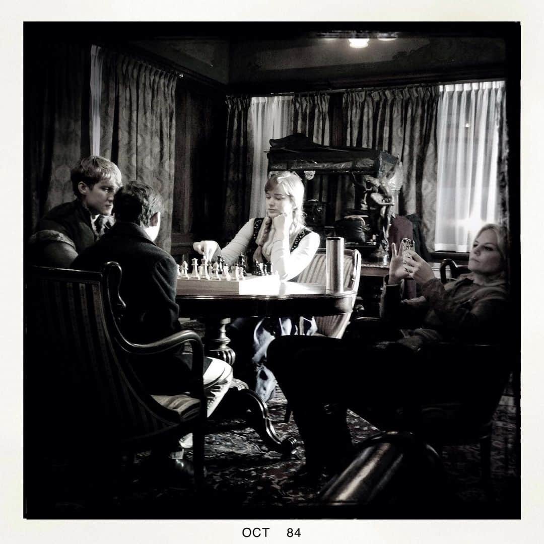 ジョシュア・ダラスのインスタグラム：「Vintage @onceabcofficial. @jennifermorrison @elizaboon @therealjaredgilmore @scottmfoster  Pic by JD #ouat #betweentakes🎬」