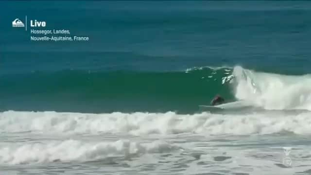 ケリー・スレーターのインスタグラム：「Waves from my heat yesterday here at the #QuikProFrance2019. I haven’t competed here in 3 years and this year I do so thinking of our great friend and my former boss, @pierre_agnes, who was tragically lost at sea in a boating accident just outside the contest venue in big swell and dense fog early last year. Sorely missed but never forgotten. • • Thanks for all the messages yesterday. Felt nice to just surf and have fun. Board sticking to the feet and fun surf is a good combo.」