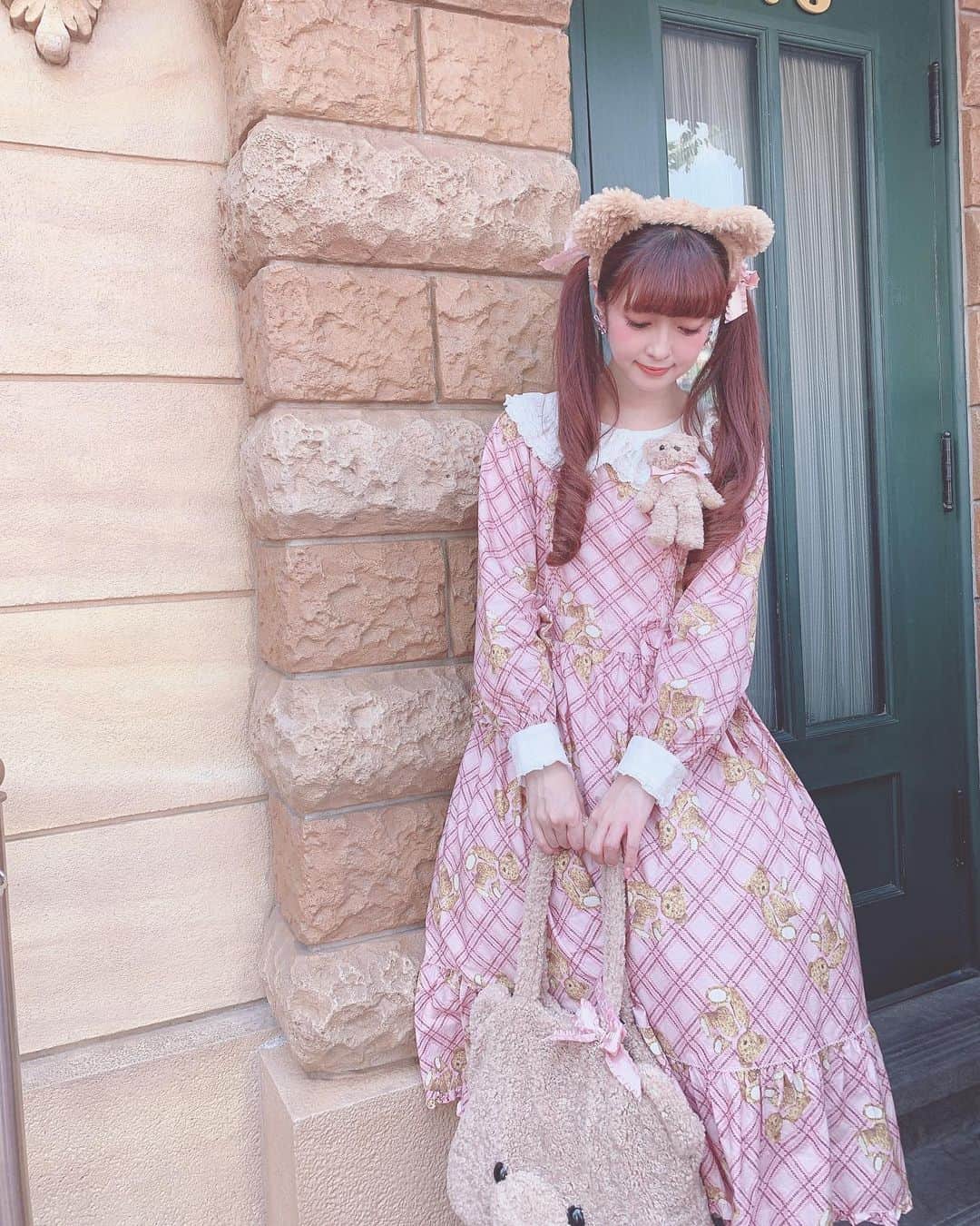 青木美沙子さんのインスタグラム写真 - (青木美沙子Instagram)「上海ディズニー来たよ🧸」10月4日 16時52分 - misakoaoki
