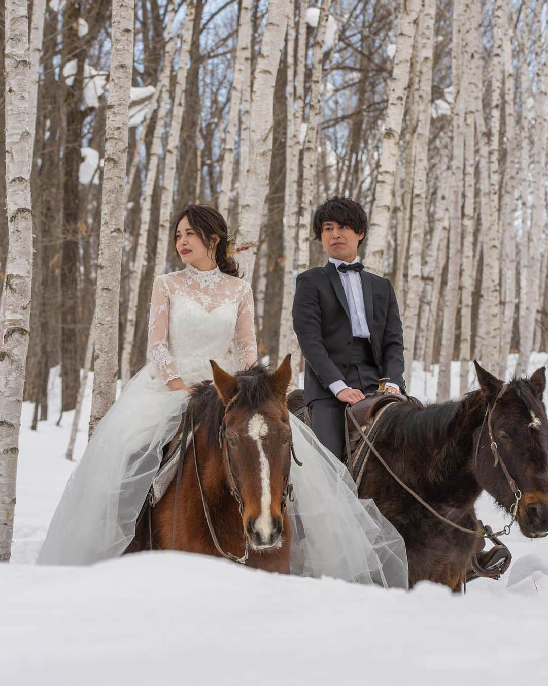 Decollte Wedding Photographyさんのインスタグラム写真 - (Decollte Wedding PhotographyInstagram)「【 北海道 Hokkaido 】Everything was covered in Snow❄️💕﻿ ﻿ Photographer @toshiya_mizuma  Hair & Makeup @yurie.hm_aquaasakusa ﻿  @studiosola_hokkaido  @decollte_weddingphoto﻿ @decollte_weddingstyle﻿ ﻿ ﻿ #japan #Honkaido #weddinginspiration #Weddingphotography #prewedding #weddingphoto #overseasprewedding #japaneseprewedding #japanwedding #landscapephotography #romantic #love #happiness #日本 #北海道 #海外婚紗 #婚紗 #唯美 #신부 #웨딩 #웨딩사진」10月4日 18時19分 - d_weddingphoto_jp