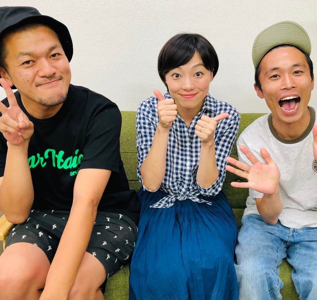 のインスタグラム：「本日より、スタート‼️ ラジオ番組 「カミナリ×神ラジ」 カミナリのお2人と私、雨宮萌果が気になっているモノや人を紹介し、リスナーに新たな出会いを提供していく番組です。 該当地域の方は ぜひ聴いてみて下さい😊✨ IBS茨城放送 毎週金曜16:30～16:40 RCCラジオ 毎週日曜11:30～11:40 ラジオ福島 毎週日曜9:30～9:40 #ラジオ  #カミナリ  #神ラジ」