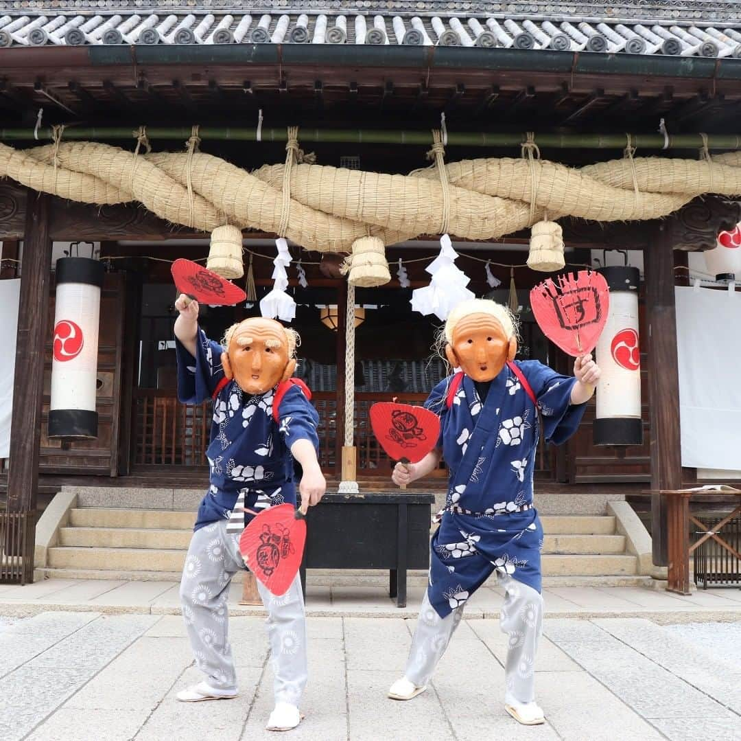 倉敷市さんのインスタグラム写真 - (倉敷市Instagram)「倉敷のお祭りのマスコット「素隠居」  #日本遺産 #日本遺産のまち倉敷市  #一輪の綿花 #倉敷物語 #素隠居 #すいんきょ  #渋うちわで頭を叩かれると #賢くなるとか #健康になるとか #言われています #倉敷市 #倉敷 #美観地区 #倉敷美観地区 #旅行 #旅 #japanheritage #suinkyo #kurashiki #kurashikicity #bikanhistoricalquarter #travel #trip #instatrip #instajapan  #instgramjapan #visitjapanjp」10月4日 18時43分 - kurashiki_city