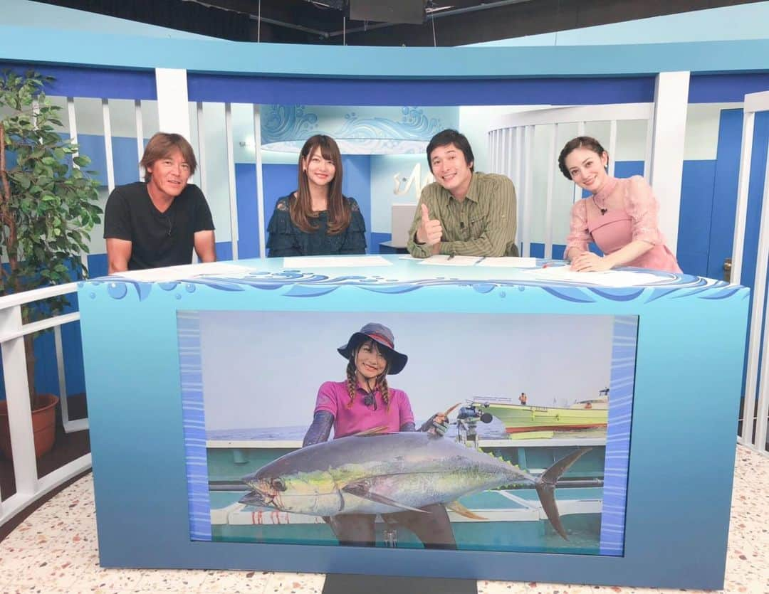 英玲奈さんのインスタグラム写真 - (英玲奈Instagram)「本日21時から @fishingvision  #釣りうぇーぶ ＯＡです！ 是非ご覧ください╰(*´︶`*)╯♡」10月4日 18時51分 - erena_erenyan