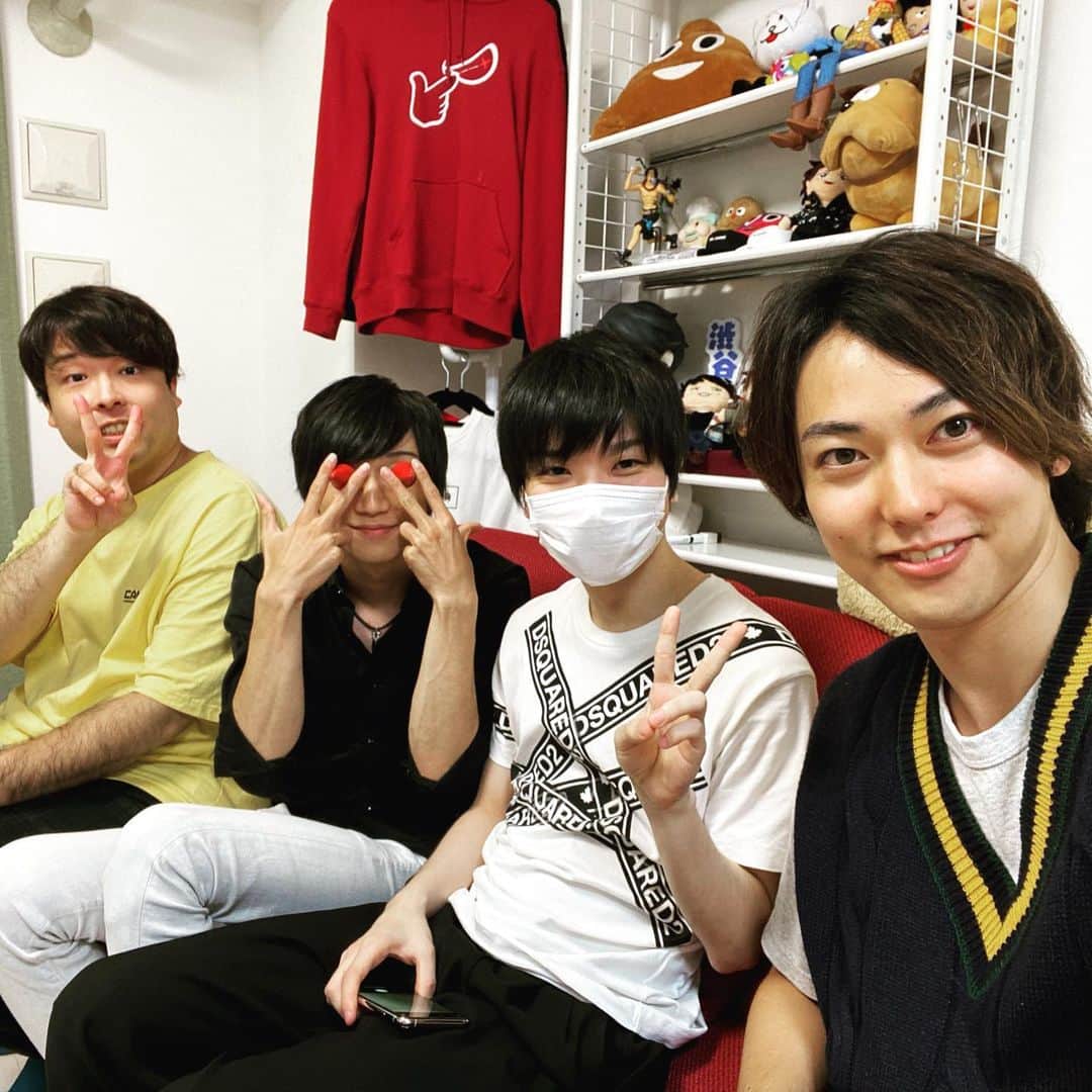 のインスタグラム：「おるポキみや4人でコラボ！1年ぶり！」