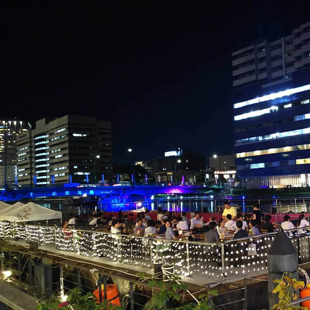 Warehouse TERRADA 寺田倉庫のインスタグラム：「本日から10月6日（日）まで天王洲キャナルイーストにて「天王洲キャナルフェス2019秋」が開催されています。 ライブステージや3on3ストリートバスケ、水辺の映画祭など今回も見所が盛りだくさん。ボンドストリートにはフードコンテンツも並びます。 秋の水辺で食とアートを楽しむ3日間、ぜひ天王洲にお越しください。  Check the details @tennoz_canal  #キャナルフェス #秋フェス #天王洲アイル #寺田倉庫 #tennoz #warehouseterrada #live #映画 #3on3 #ライブ #さんま #movie #streetbasketball #organic #jazz #festival」