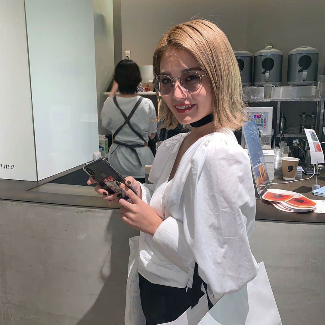浪花ほのかのインスタグラム：「、 、 、  コンマティー飲んだっっこの前」