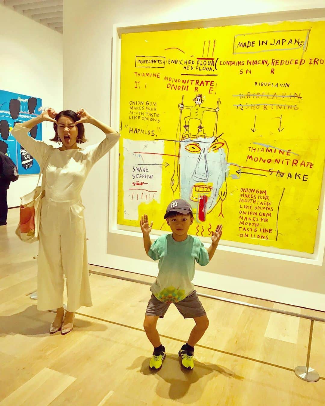 桃生亜希子のインスタグラム：「行きたかった バスキアexhbition☆  息子と一緒に行けてよかった○ #basquiat #バスキア展」