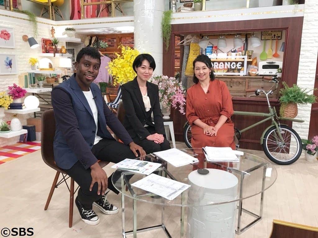 アイク・B・ヌワラのインスタグラム：「静岡放送、SBSテレビ「ORANGE」という新情報番組で金曜日レギュラーでコメンテーターさせていただきます！  今日無事に一発目の生放送盛り上げました！ 静岡のみんな、また来週宜しくお願いします！👍👍👍 #SBSテレビ #静岡放送 #orange6 #アイクぬわら」