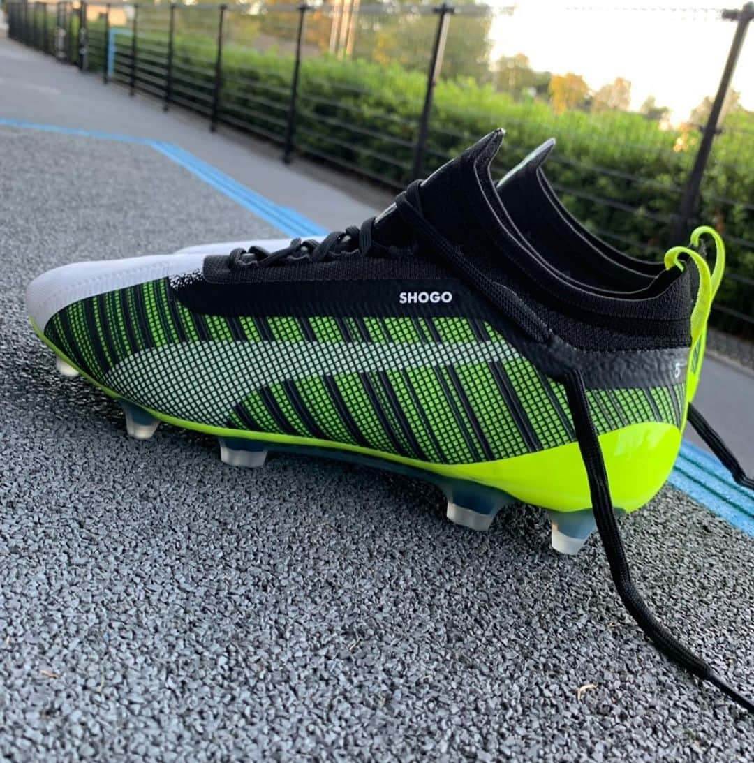 谷口彰悟さんのインスタグラム写真 - (谷口彰悟Instagram)「NEW COLOR！  #RUSHPACK #PUMAOne #pumafootball #オレヲミロ @pumafootball_jp @pumafootball  #こうやって撮ってます」10月4日 21時26分 - shogo_taniguchi_5