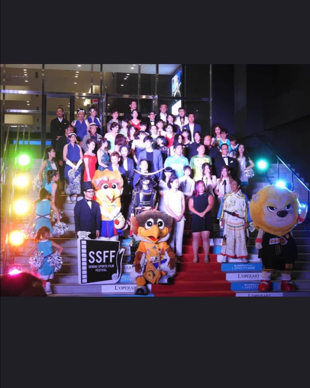 のインスタグラム：「. . . 佐藤あり紗を探せ🔍 . #スポーツ映画祭 #スポーツ #映画祭 #レッドカーペット #ハリウッド 笑 #佐藤あり紗」