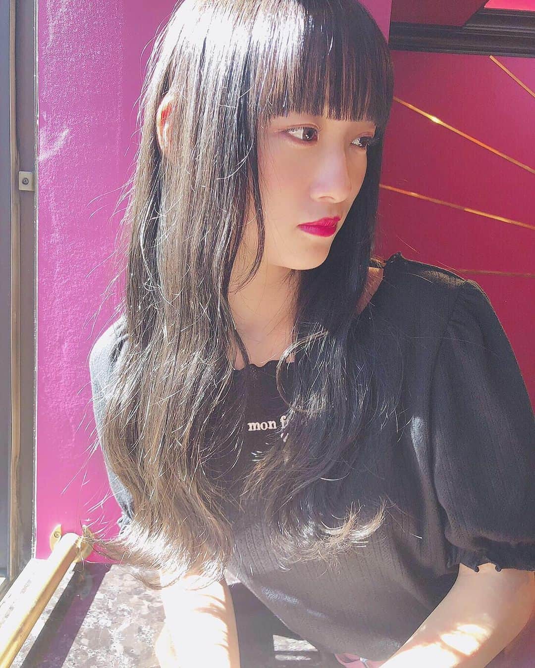 音嶋莉沙さんのインスタグラム写真 - (音嶋莉沙Instagram)「🎀美容院に行ってきた🎀﻿ ﻿ グリーンを強めに入れて透明感を出してもらいましたっ！！﻿ ﻿ 黄緑とグリーン、ブルー、ピンクを混ぜたカラー﻿ マスカットショコラ🍇🍫﻿ ﻿ 可愛い🥺﻿ ﻿ ﻿ ﻿ ﻿ ﻿ ﻿ #銀座 #美容院」10月4日 21時52分 - otoshima_risa