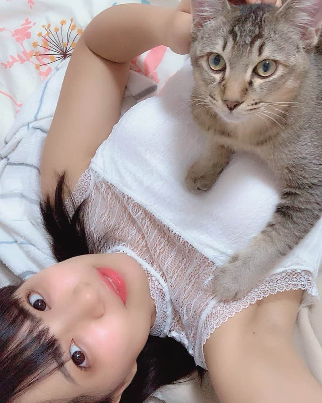 根尾あかりのインスタグラム