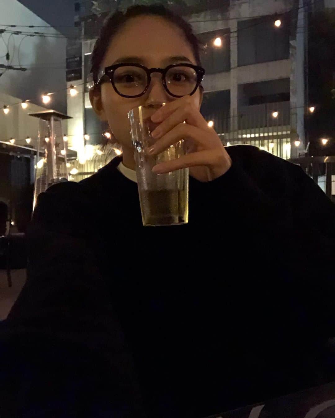 川口春奈さんのインスタグラム写真 - (川口春奈Instagram)「girls' talk👯‍♀️ 今日はビールは1杯までで抑えといた。」10月4日 22時05分 - haruna_kawaguchi_official