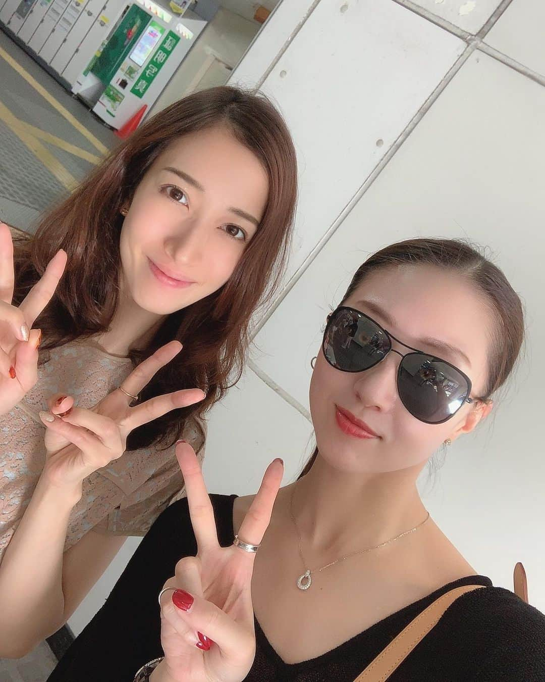 鳳翔大さんのインスタグラム写真 - (鳳翔大Instagram)「まだまだ暑いねぇ🥵  今日は再びゆうりと打ち合わせヾ(๑╹◡╹)ﾉ" 衣替えしたけど、今日暑過ぎて結局底から引っ張り出してきたわい💦  #伶美うらら #宙組  そして、安定の#パウンドケーキ  作り。これはね、姪っ子用なんですよ😆  喜んでくれるかなーヾ(๑╹◡╹)ﾉ"‼️」10月4日 22時22分 - dai_hosho_official