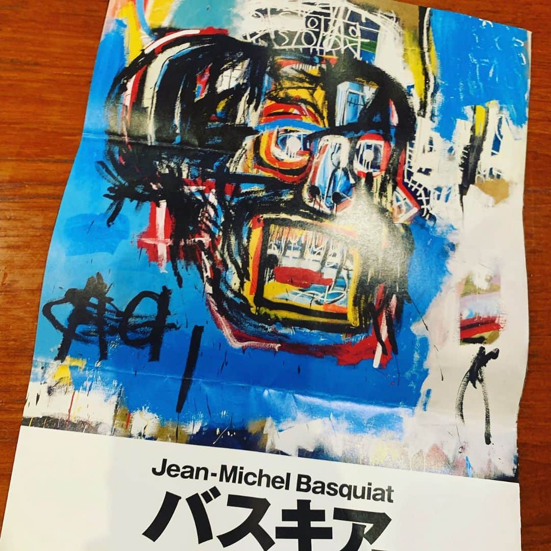 のインスタグラム：「りえちゃんとバスキア展へ。 なんかおもしろかったなぁ。 私のつまんない制限と常識を壊したいw ・ ・ #バスキア展 #森アーツセンターギャラリー #madeinjapan #basquiat #art」