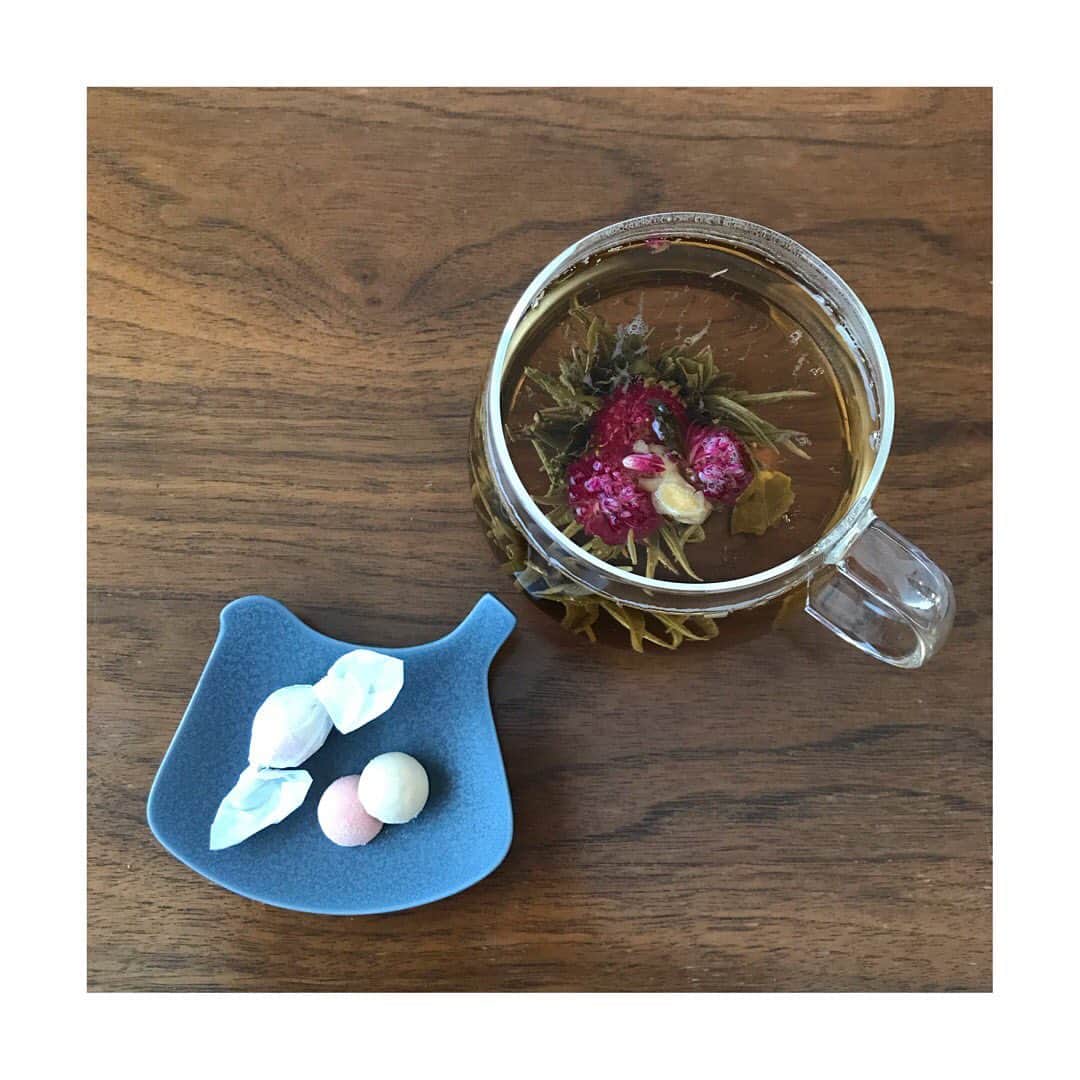 のインスタグラム：「お茶タイム」