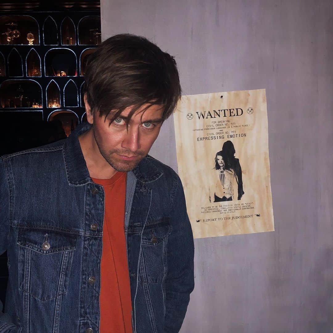 トーランス・クームスのインスタグラム：「Had an amazing experience at @cagesdtla last night. I can safely say I’ve never seen another show like it. Can’t recommend it enough.」