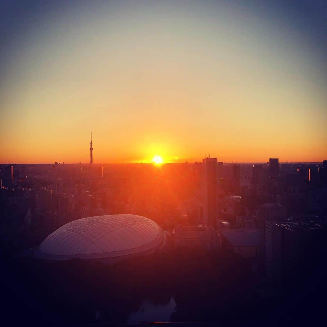 宮沢氷魚さんのインスタグラム写真 - (宮沢氷魚Instagram)「おはようございます☀ 早朝からとある撮影です。」10月5日 6時11分 - miyazawahio