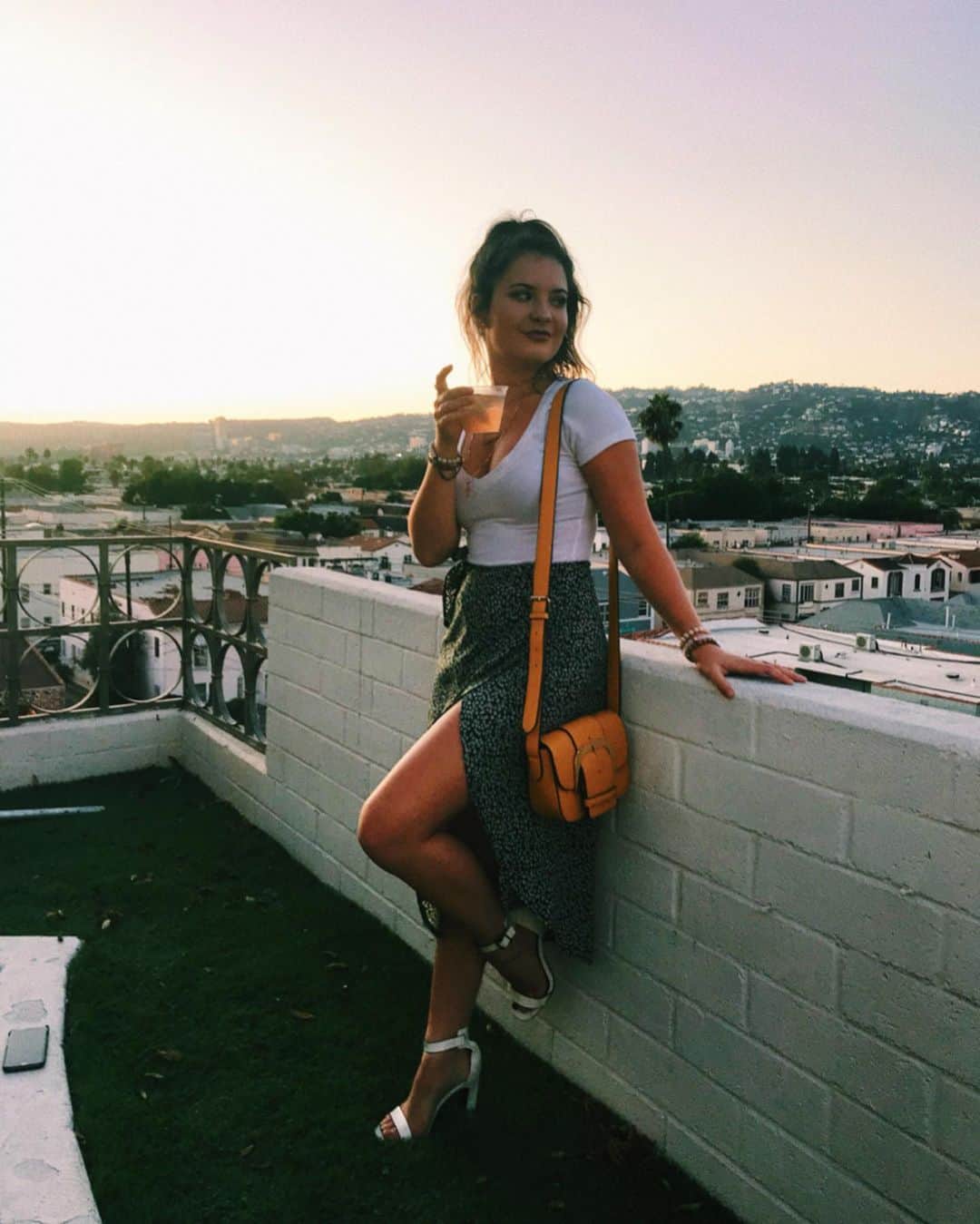 Brooke Marie Hylandのインスタグラム：「You know life is good when your binge watching sunsets instead of Netflix 🌅」